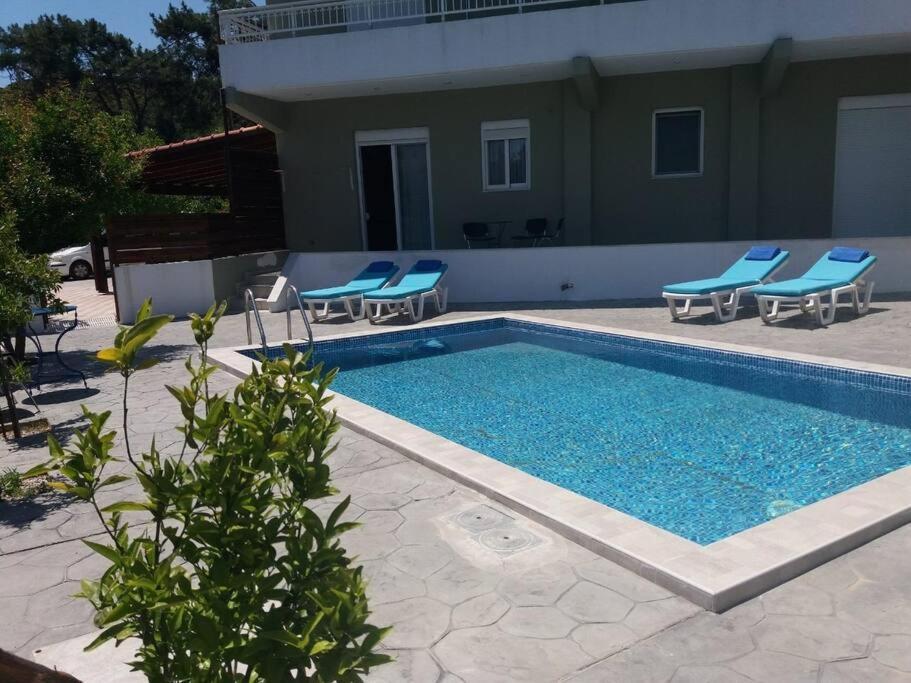 יאליסוס Greek Style Ground Floor Apartment & Pool מראה חיצוני תמונה