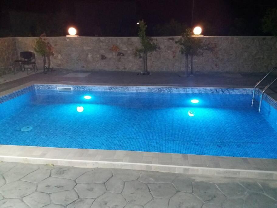 יאליסוס Greek Style Ground Floor Apartment & Pool מראה חיצוני תמונה