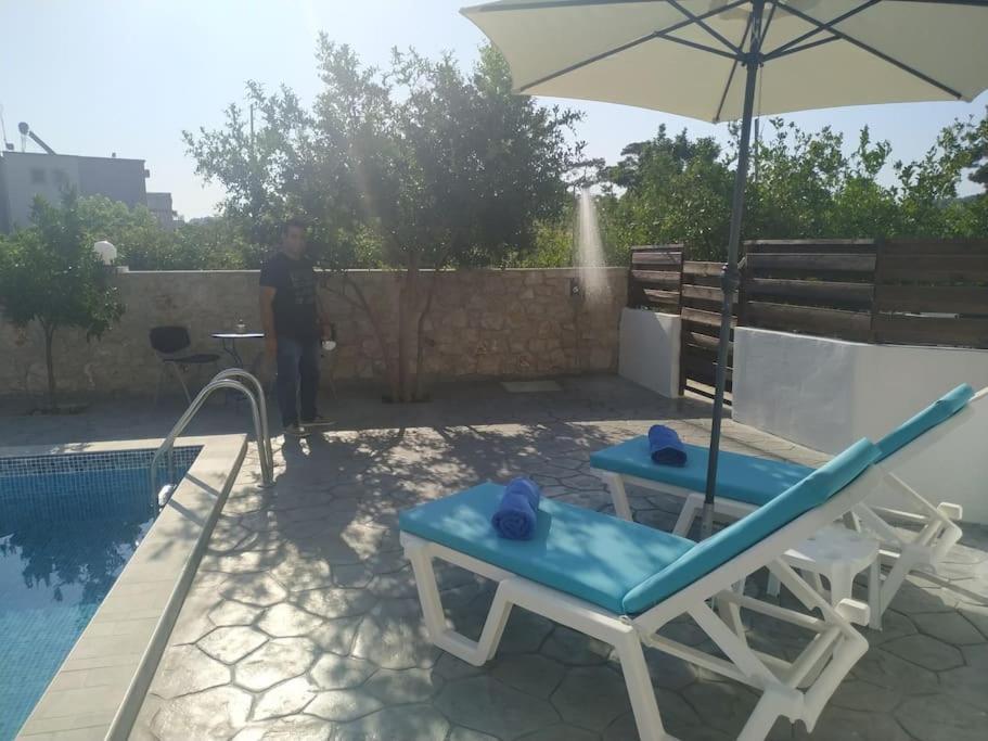 יאליסוס Greek Style Ground Floor Apartment & Pool מראה חיצוני תמונה