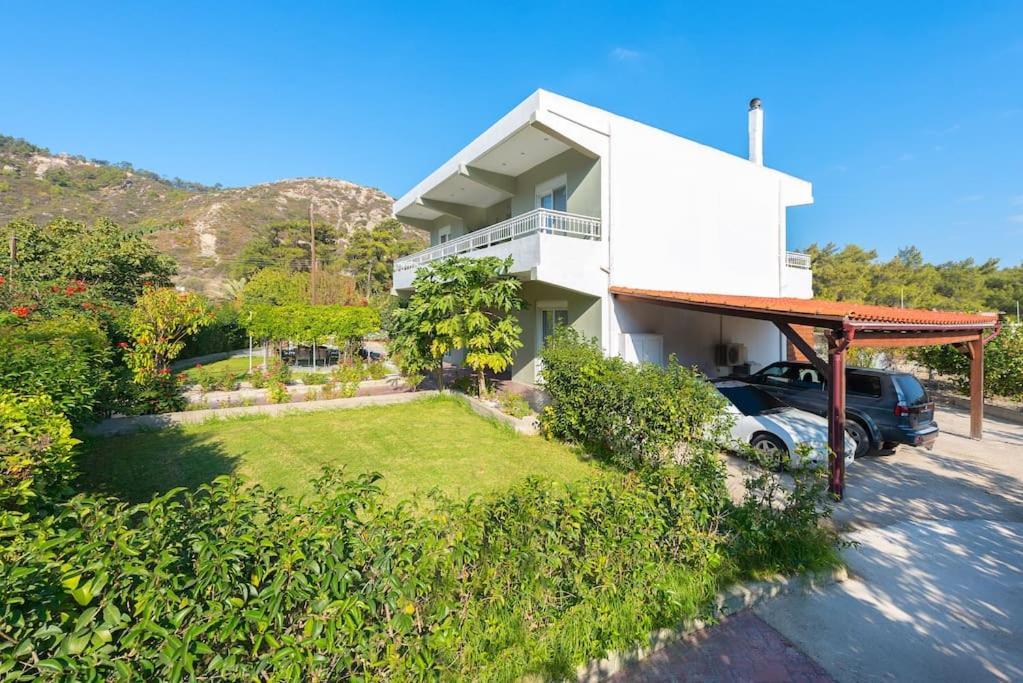יאליסוס Greek Style Ground Floor Apartment & Pool מראה חיצוני תמונה